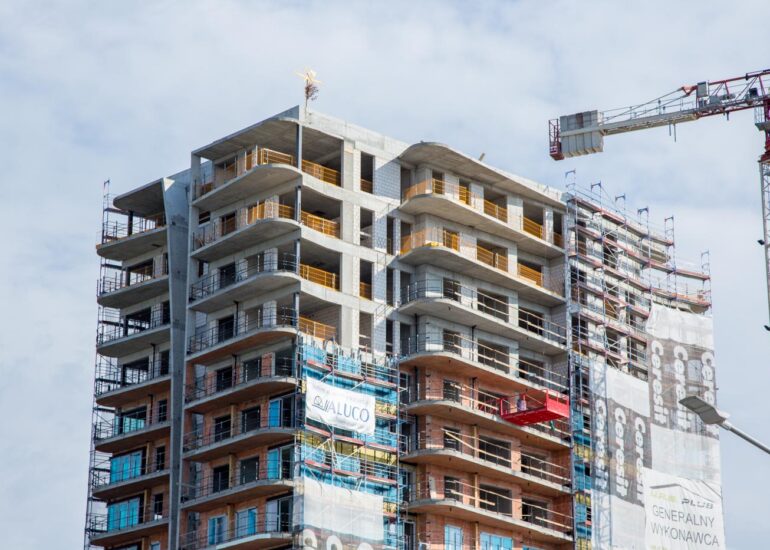 ślusarka aluminiowa kielce plaza tower