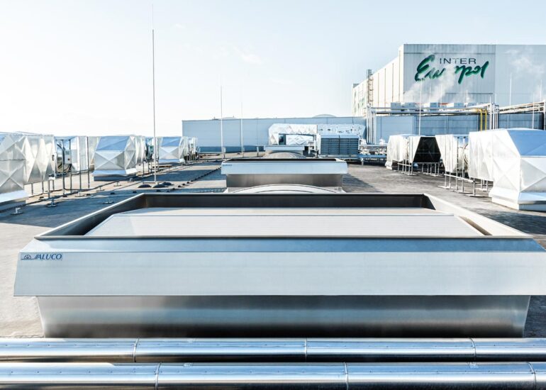 świetliki dachowe z aerożelem