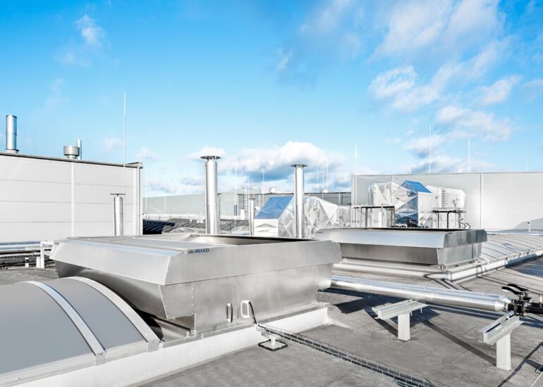 świetliki dachowe z aerożelem